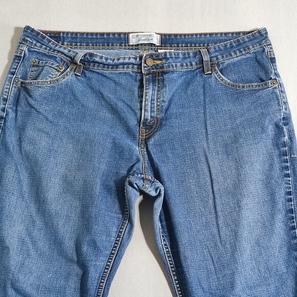 Signature by Levi Strauss Women's Boot Cut Jeans - Blue - Picture 2 of 16